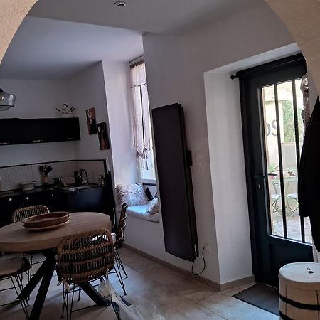 Le Clos Du Rouet Tarascon Extérieur photo