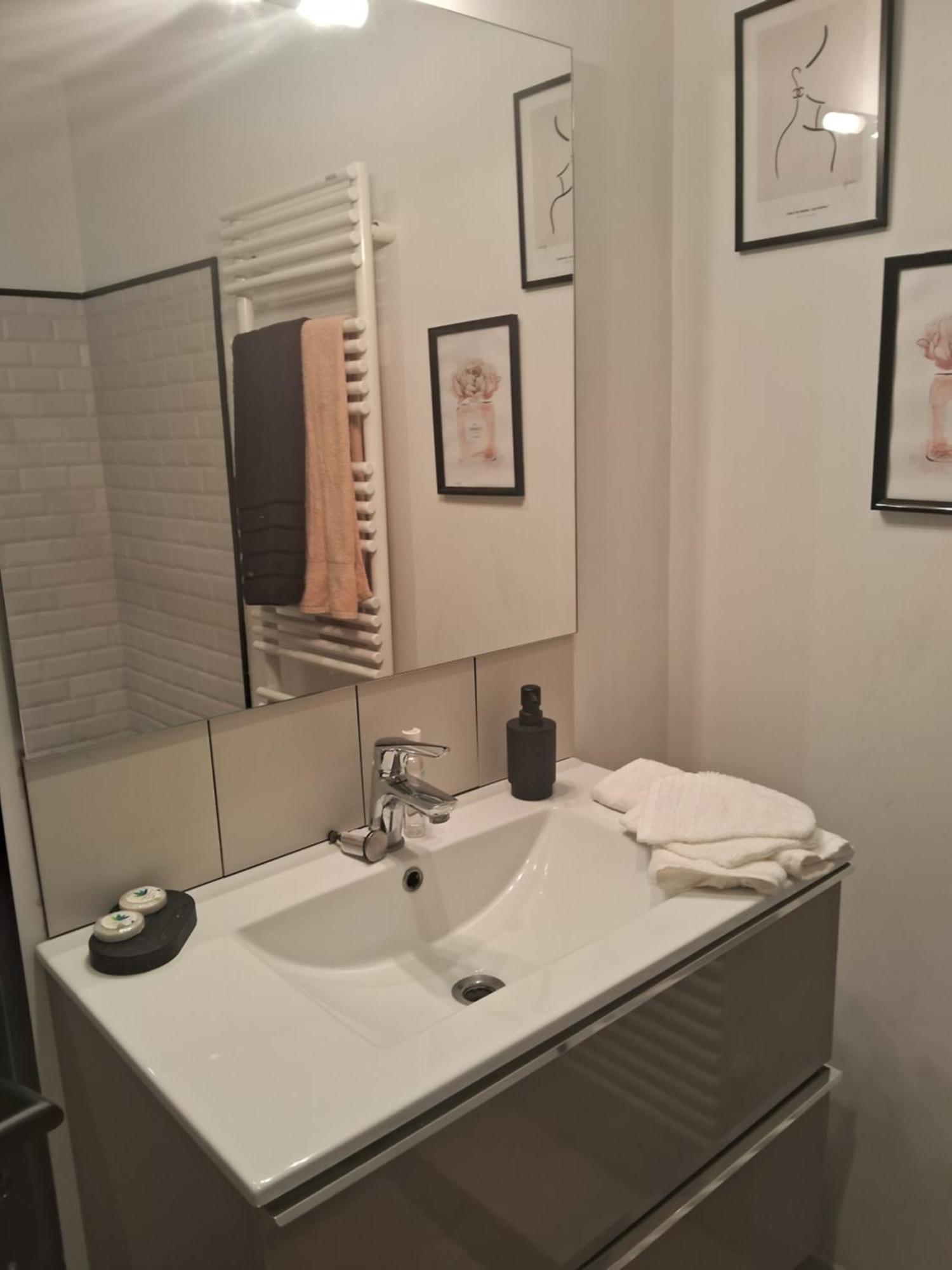 Le Clos Du Rouet Tarascon Extérieur photo