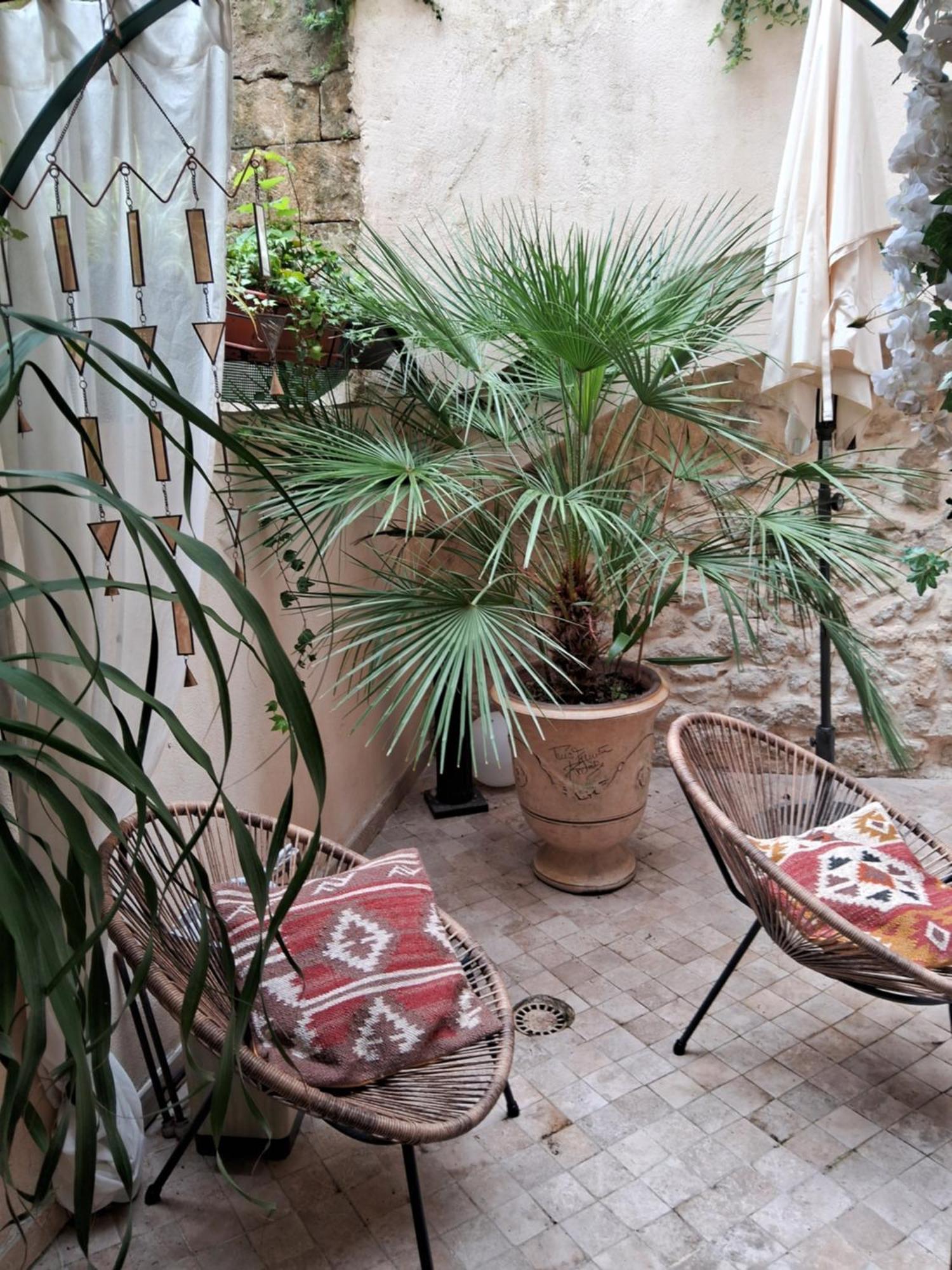 Le Clos Du Rouet Tarascon Extérieur photo